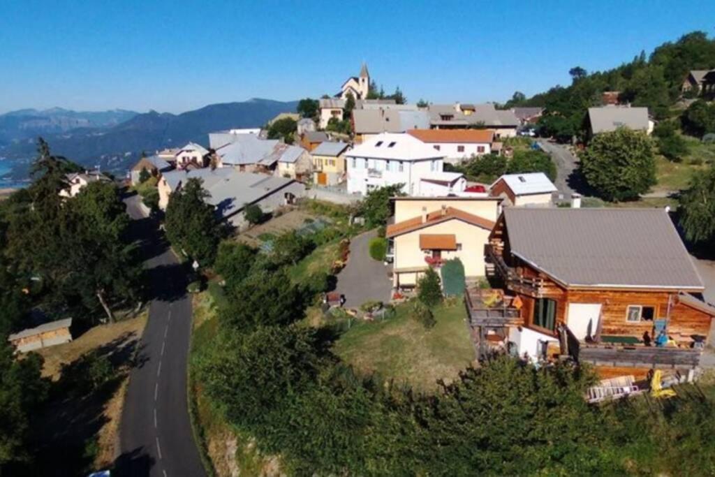 Bioclimatique Avec Vue Sur Le De Serre Poncon